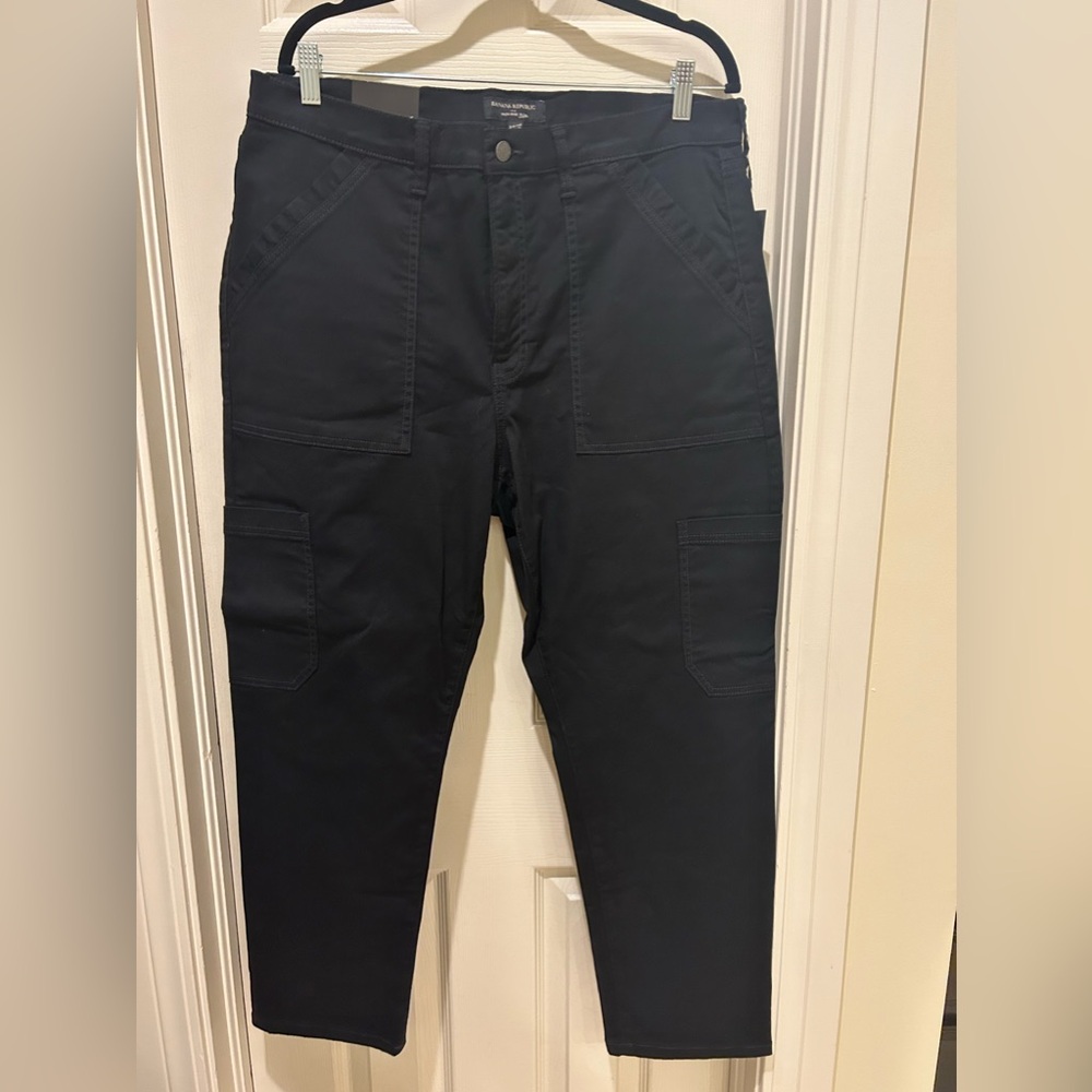 Banana Republic Factory black high rise slim cargo jeans size 34/18 NWT